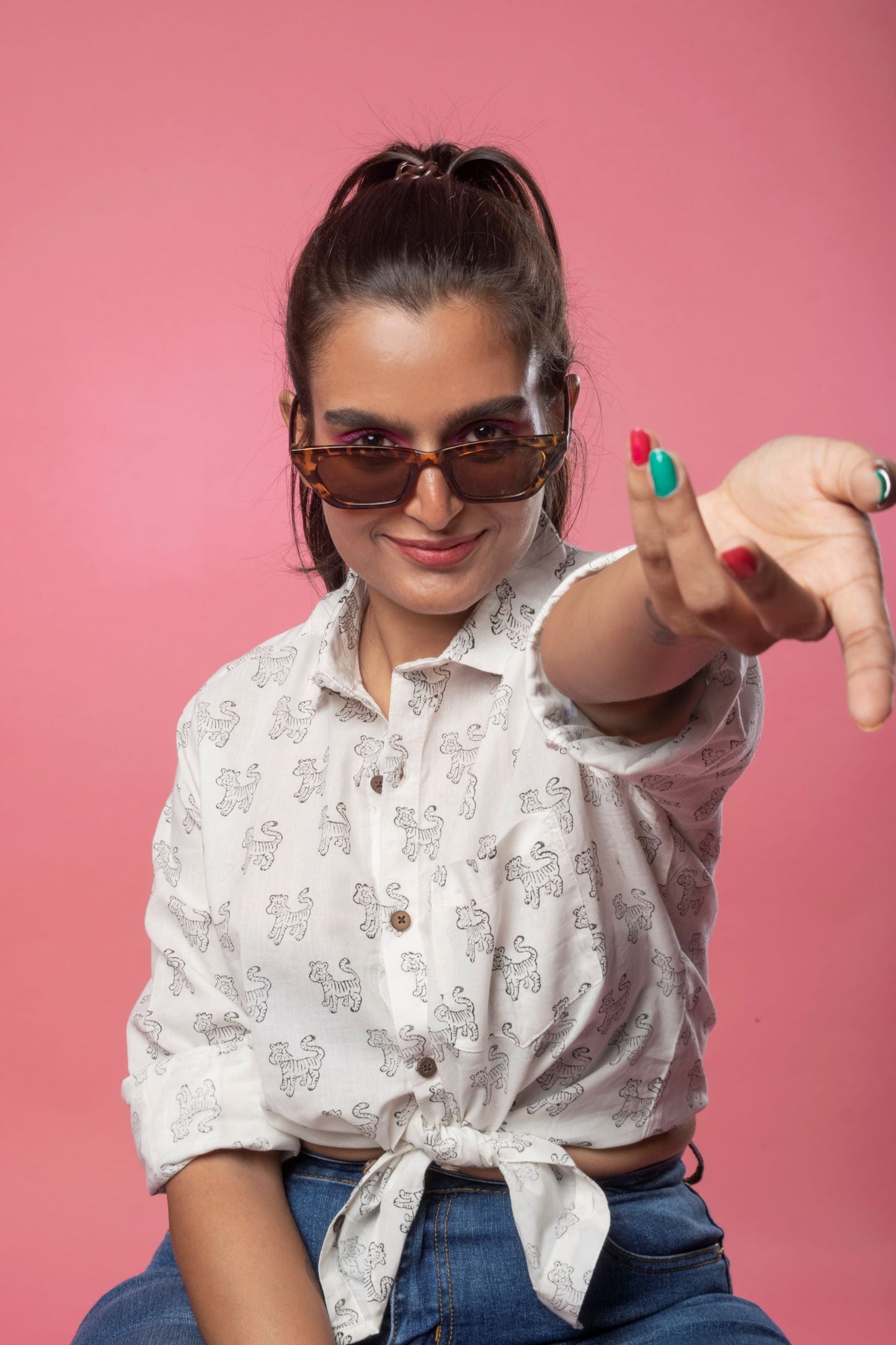 White Tiger Unisex shirt