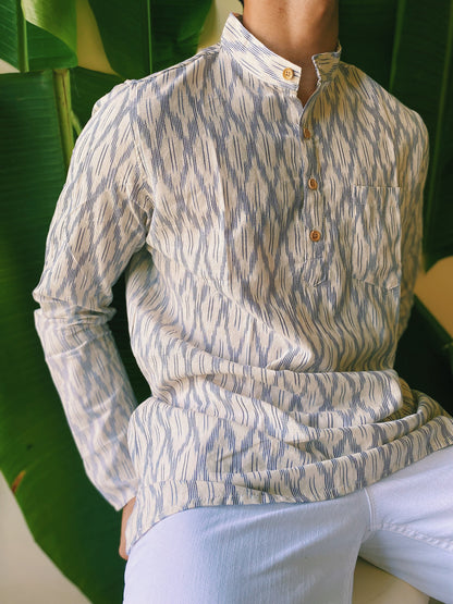 Vellai Ikat Kurta